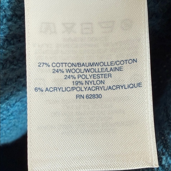 Lands’ End Men's Blue Sweater cotton & wool blend - Picture 3 of 4